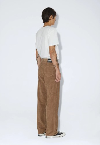 2110102BM6_DrDenim_OmarRelaxed_WashedKhakiCord_main_M2_1_c438fbd6-b4a8-4d9a-8b52-00da0aebac51