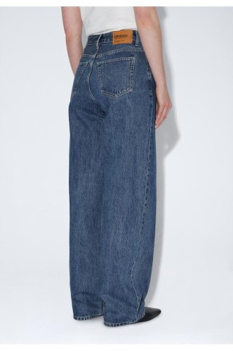 2230101M07_DrDenim_DonnaHighRelaxed_DriftMidRetro_main_W4_1