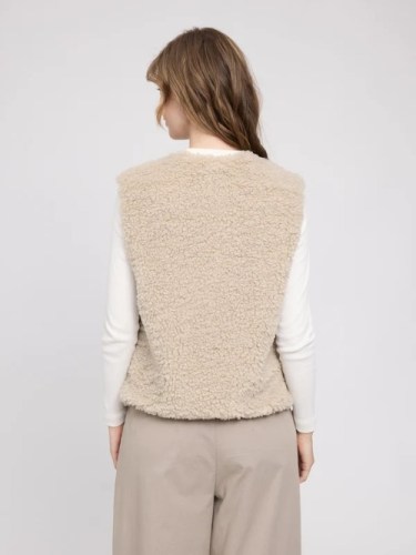 26331504_faux-fur-vest_natural_05_600x