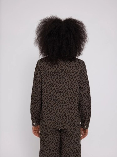 26332557_printed-denim-jacket_chocolate-brown-printed_05_600x