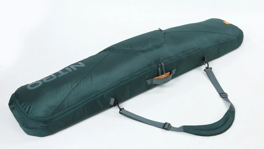 878094-142-OS_Sub-Board-Bag-165-cm_Jungle-Green_Detail-4-1200x677-45424c2e-274d-4d8e-8b96-00d965a9ebd4