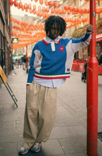 AR010-01-E002-london-2