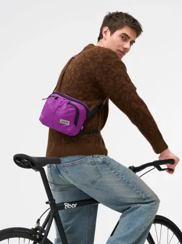 AVR-SHB-001-40146-AEVOR-Sacoche-Bag-Ripstop-Electric-Fuchsia-54_713x
