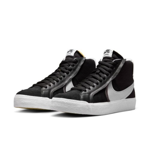 Nike SB Blazer Mid Premium Plus Shoes black wht
