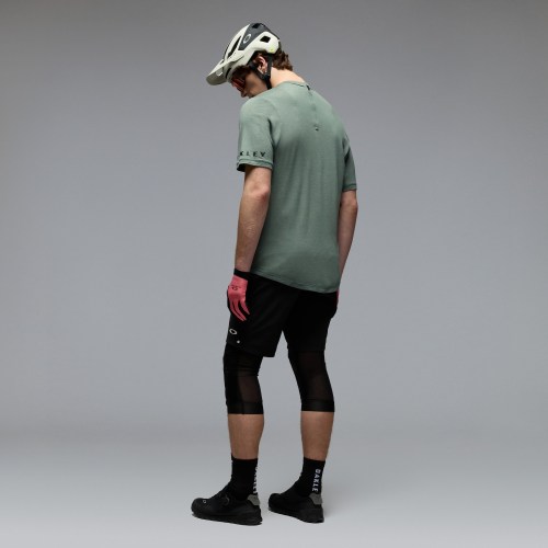 FOA405471__74O_ombk1