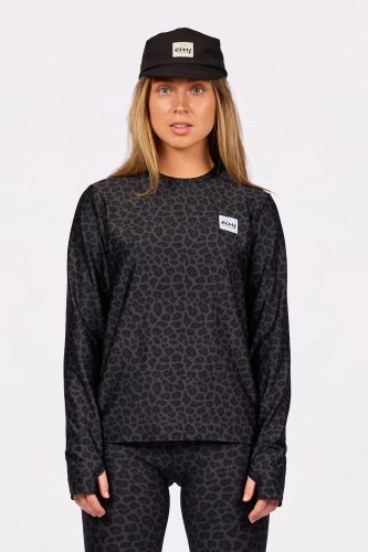 Versa-loose-fit-top-black-leopard-eivy-2
