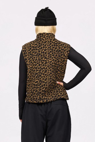 boxy-sherpa-vest-leopard-eivy-3