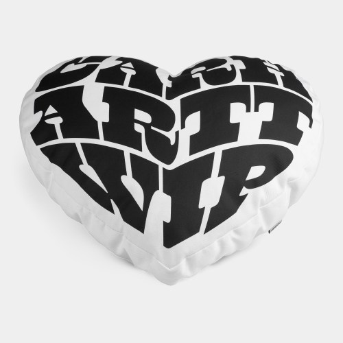 harttbreaker-pillow-white-black