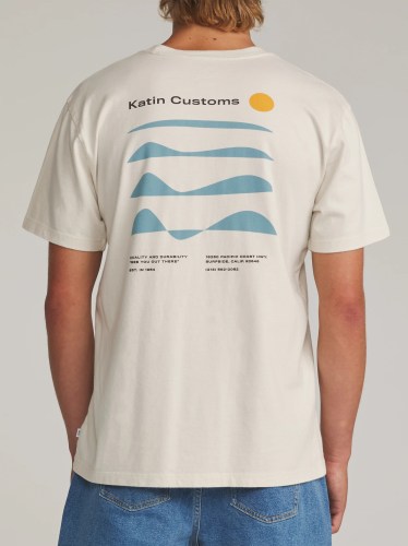 katin-fa26-graphic-ss-tee-frequency-tee-vintage-white-on-model-03-back