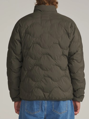 katin-fa26-jackets-otg-ross-puffer-lead-on-model-03-back