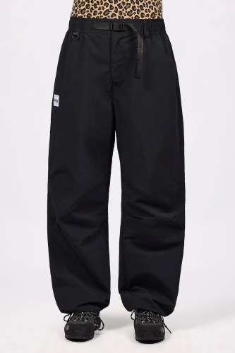 oversized-outdoor-pants-black-eivy-3