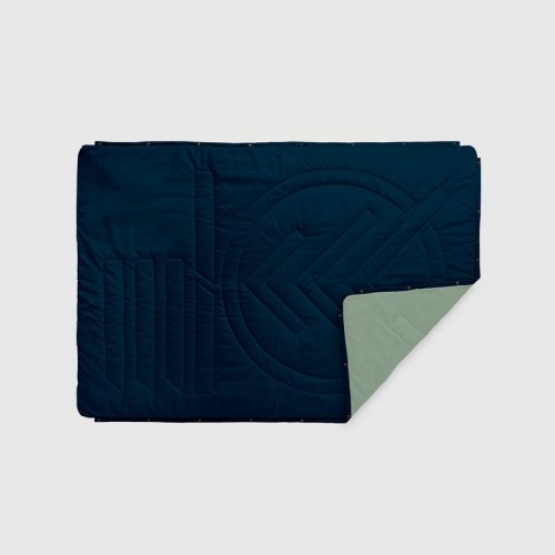 voited-blanket-flat-cameo-green