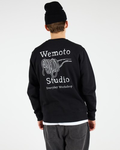 wemoto-aw25-shooting-men-pasta-c